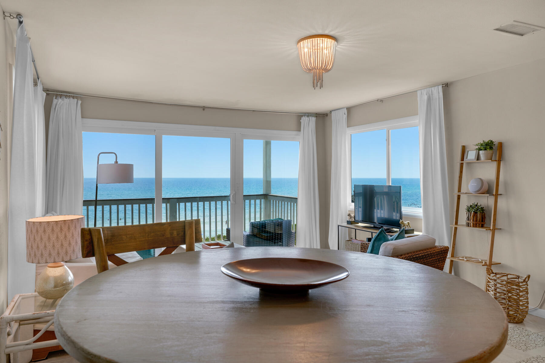 7998 E Co Hwy 30A, 5