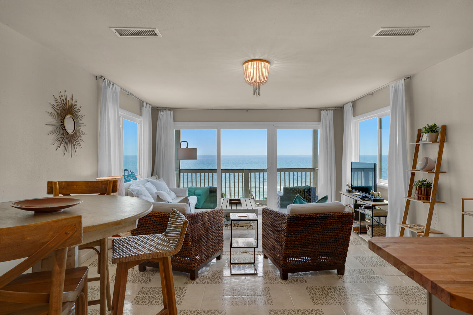 7998 E Co Hwy 30A, 5