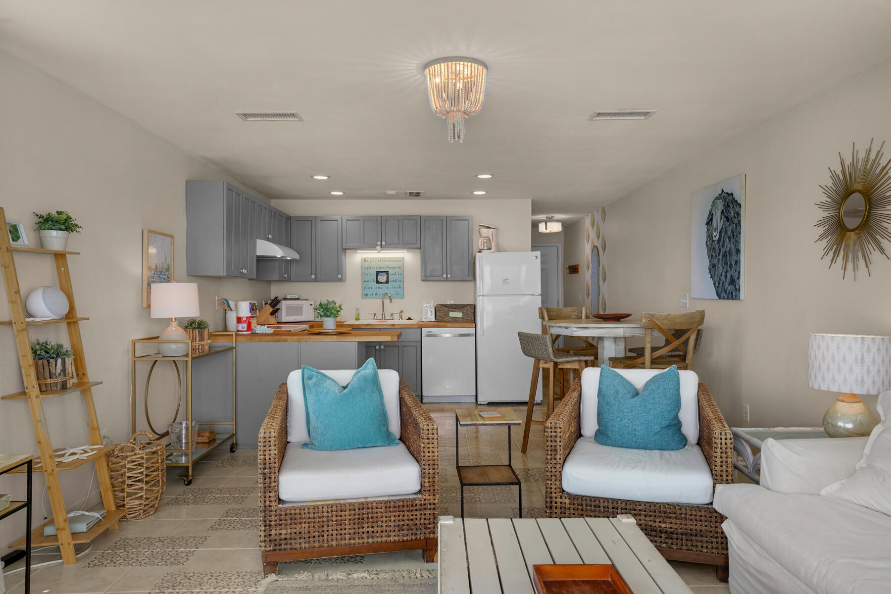 7998 E Co Hwy 30A, 5