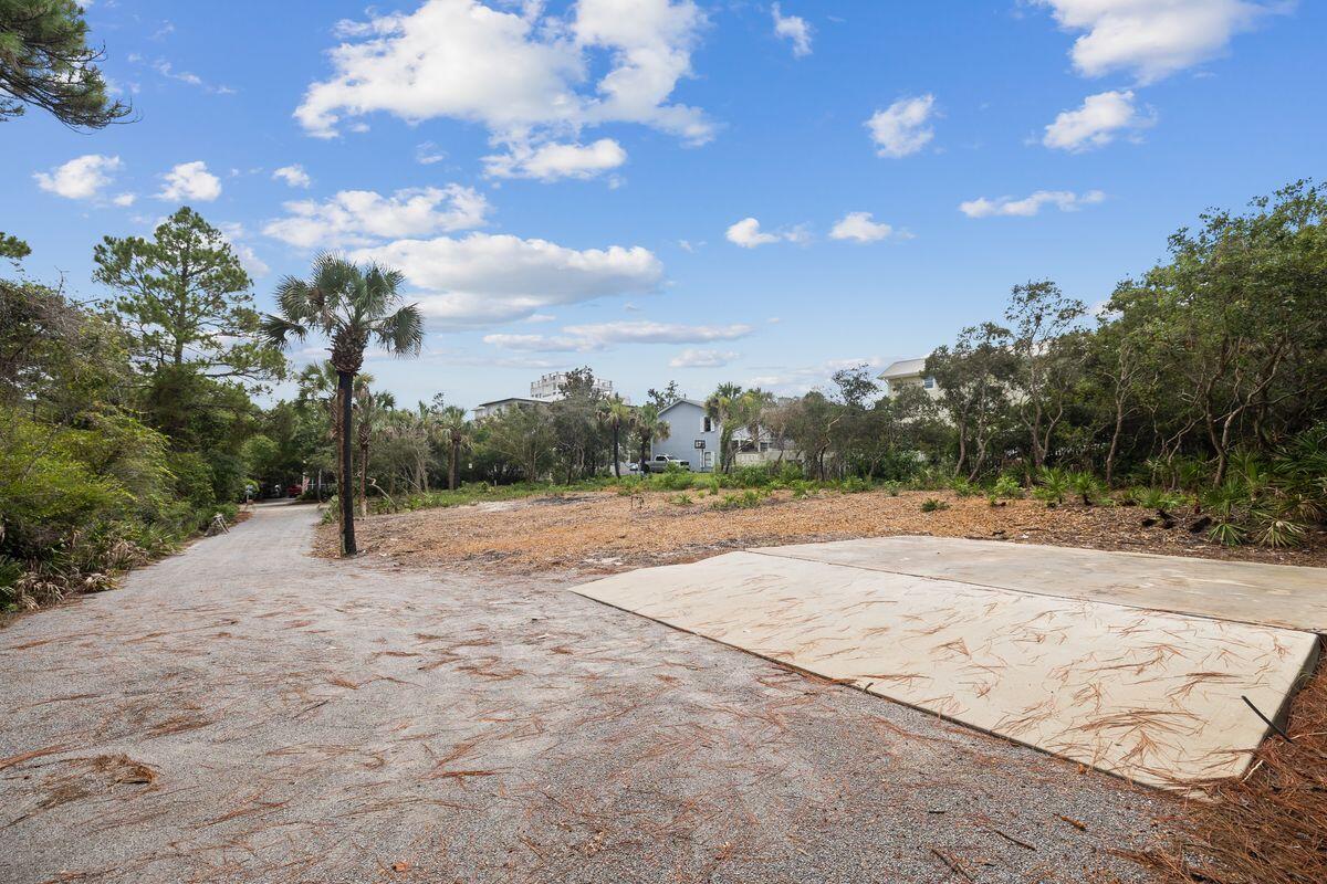 73 N Andalusia Avenue