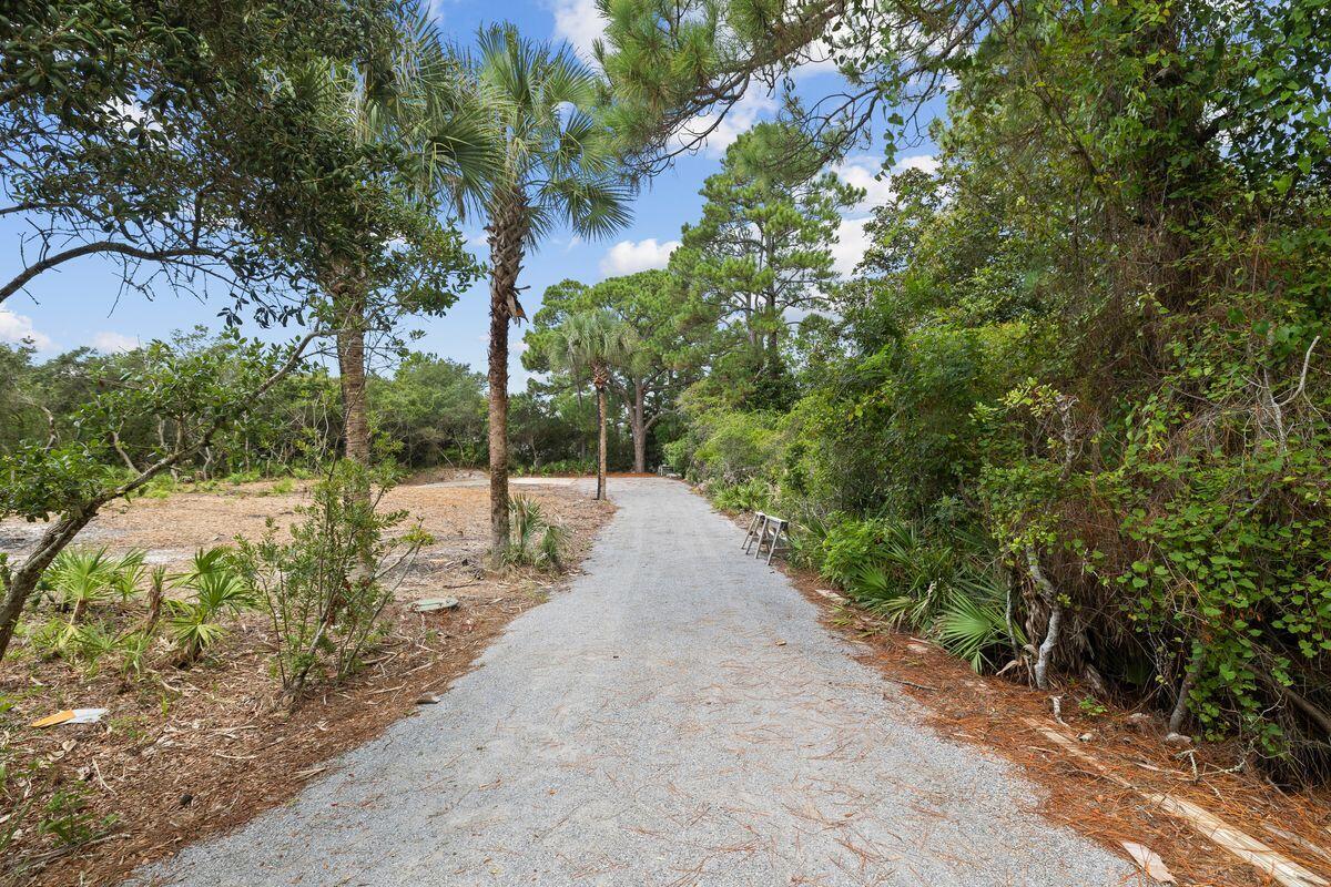 73 N Andalusia Avenue