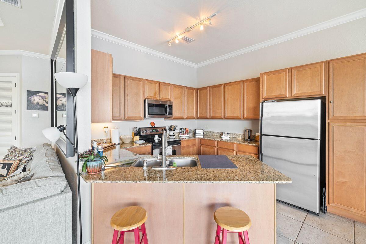 2213 Crystal Cove Lane, 2213