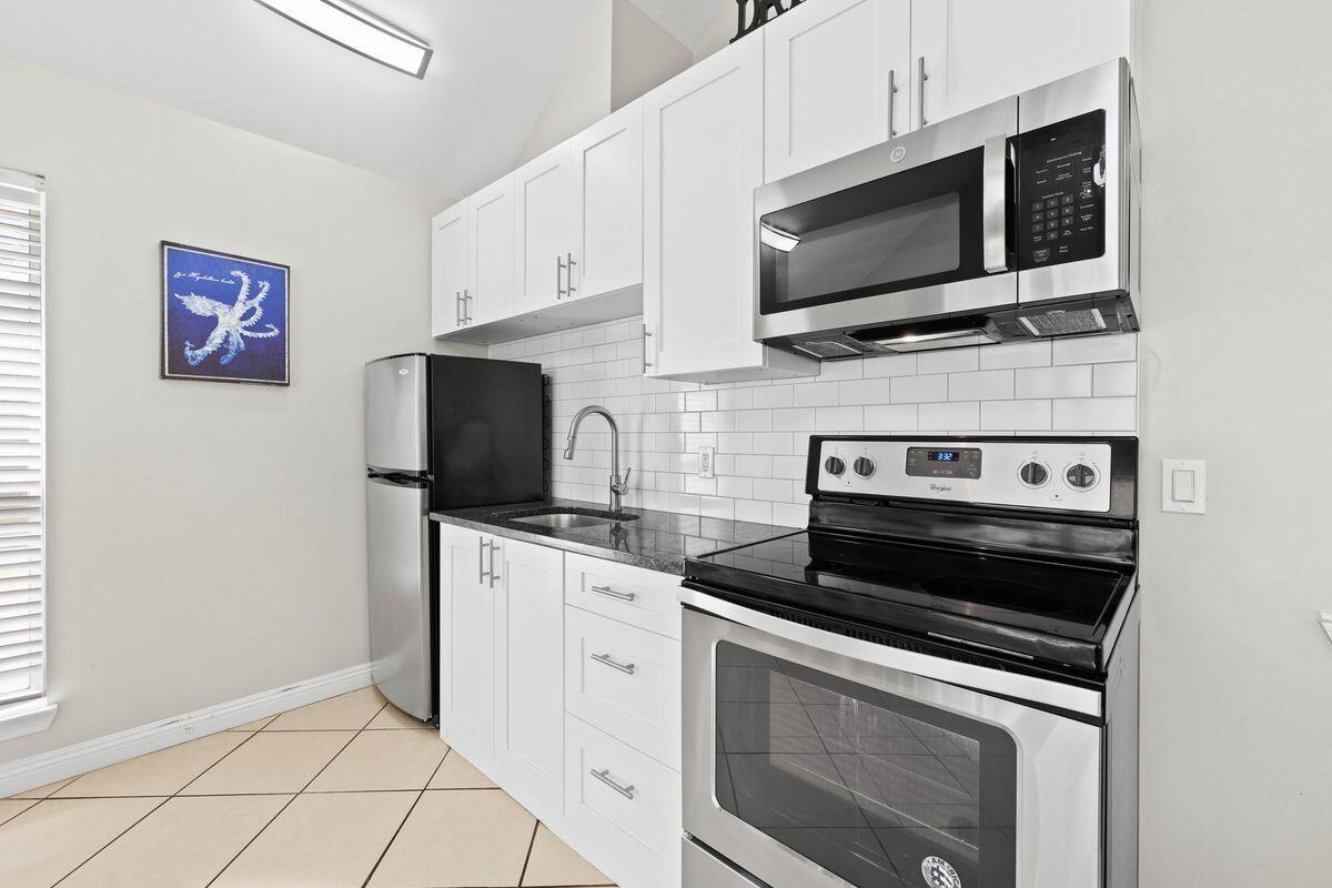 69 Crystal Beach Drive, UNIT 4