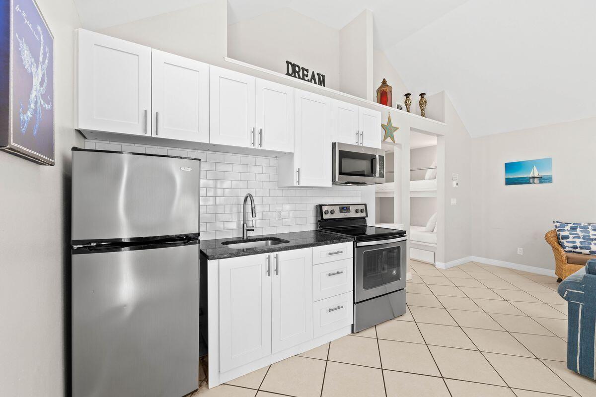 69 Crystal Beach Drive, UNIT 4