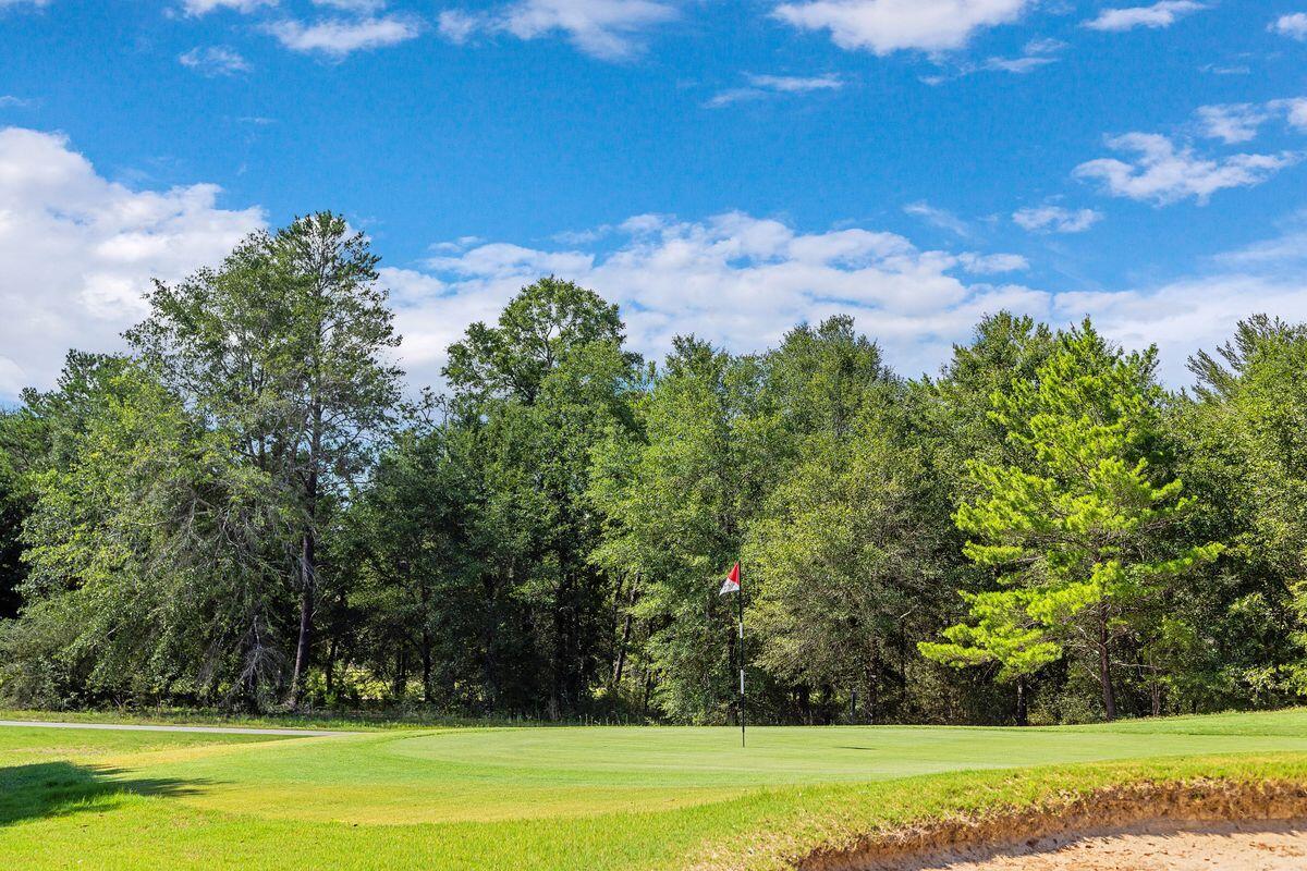 108 Blackstone Lane, DeFuniak Springs