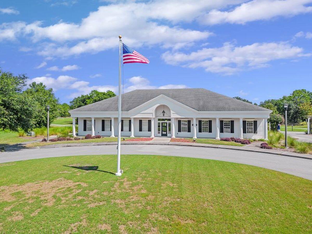 108 Blackstone Lane, DeFuniak Springs