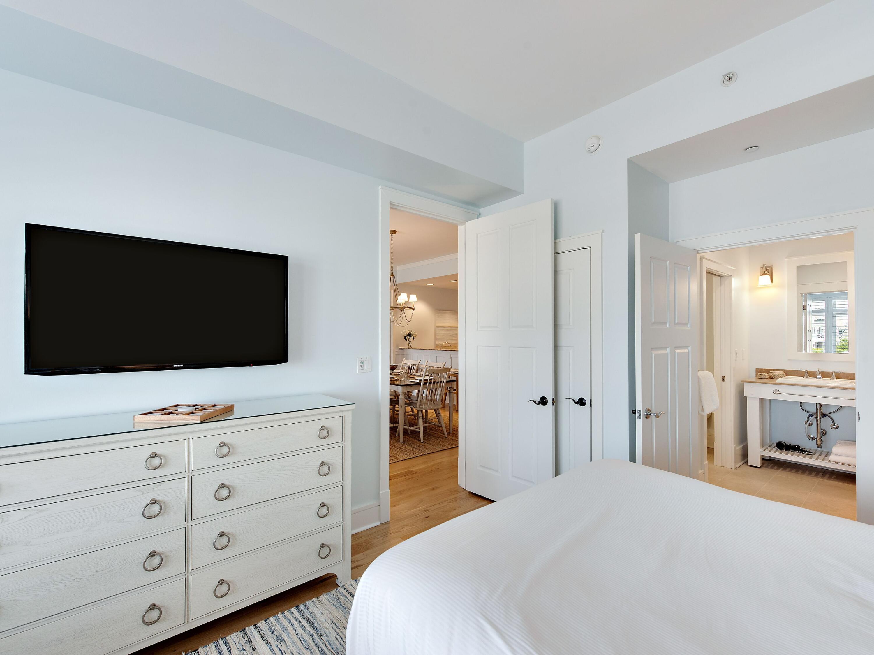 99 Compass Point Way, UNIT 202