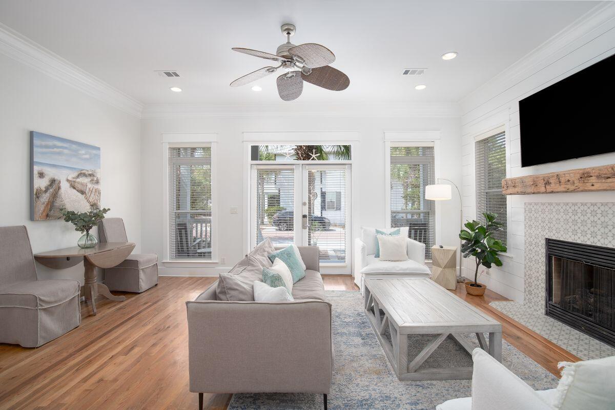 117 E Lifeguard Loop