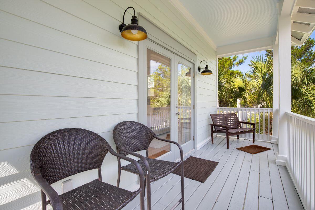 117 E Lifeguard Loop