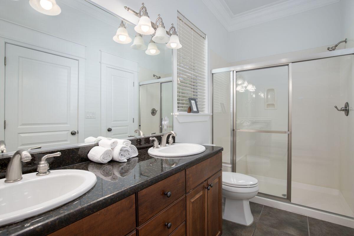 117 E Lifeguard Loop