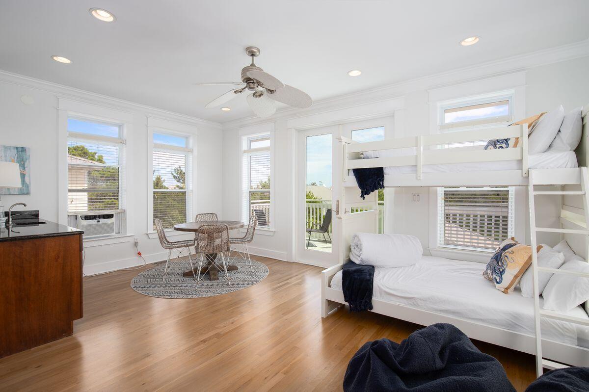 117 E Lifeguard Loop