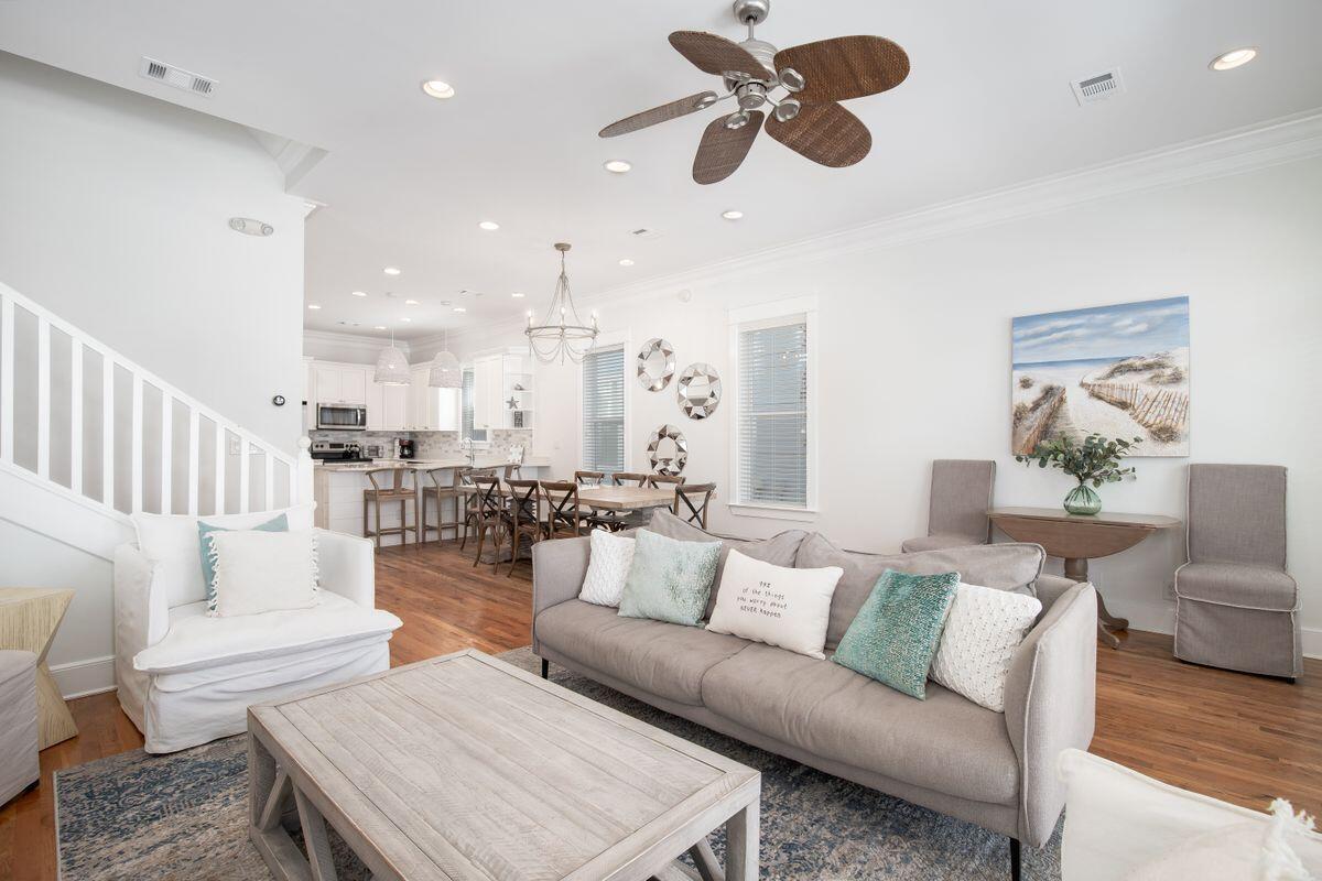 117 E Lifeguard Loop