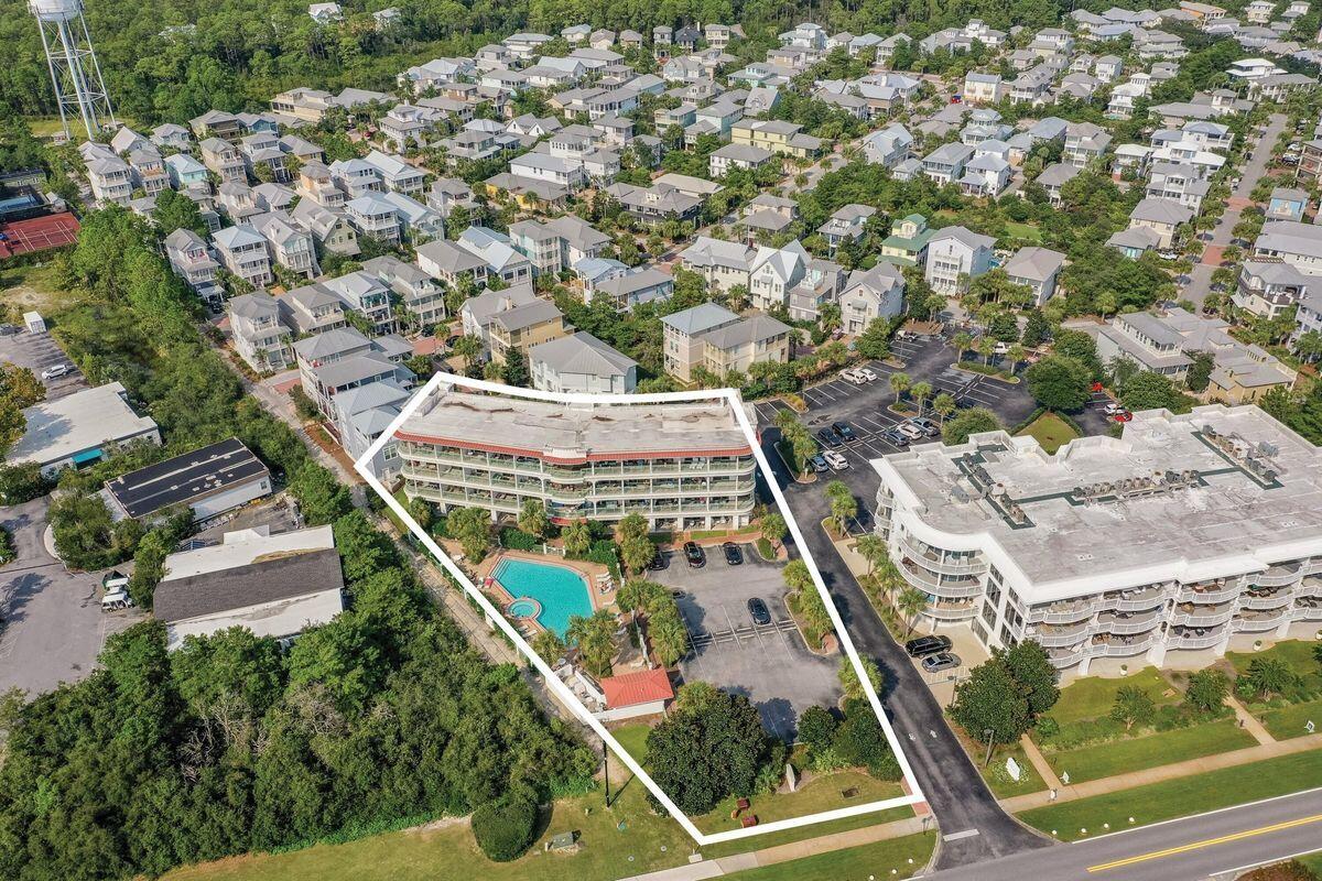 9955 E County Highway 30A, 201