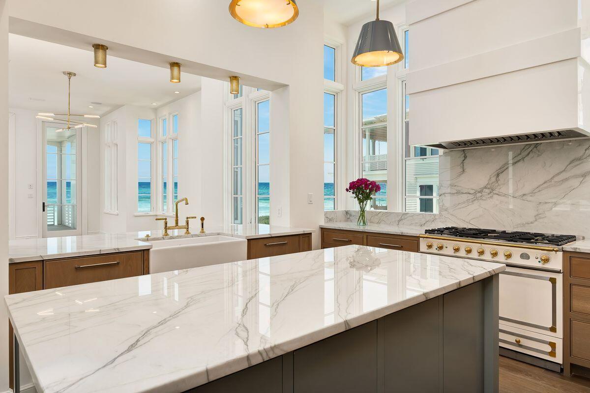 2182 E County Hwy 30A