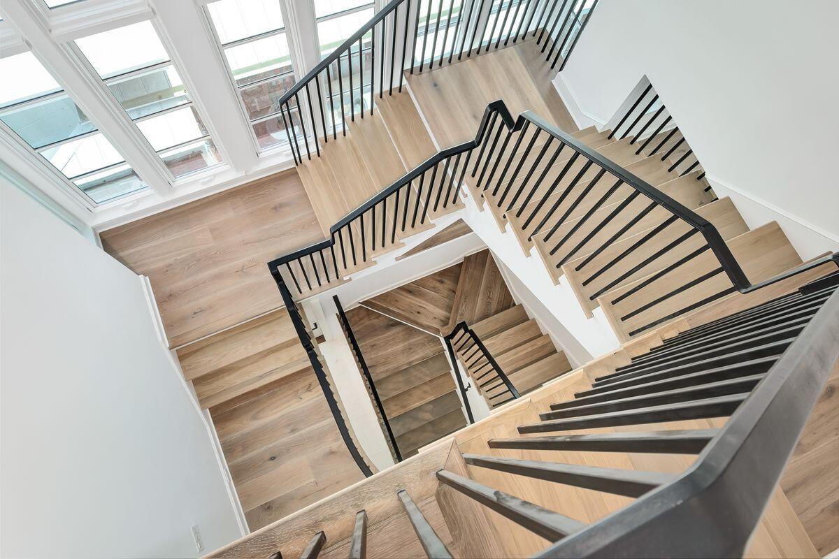 2182 E County Hwy 30A