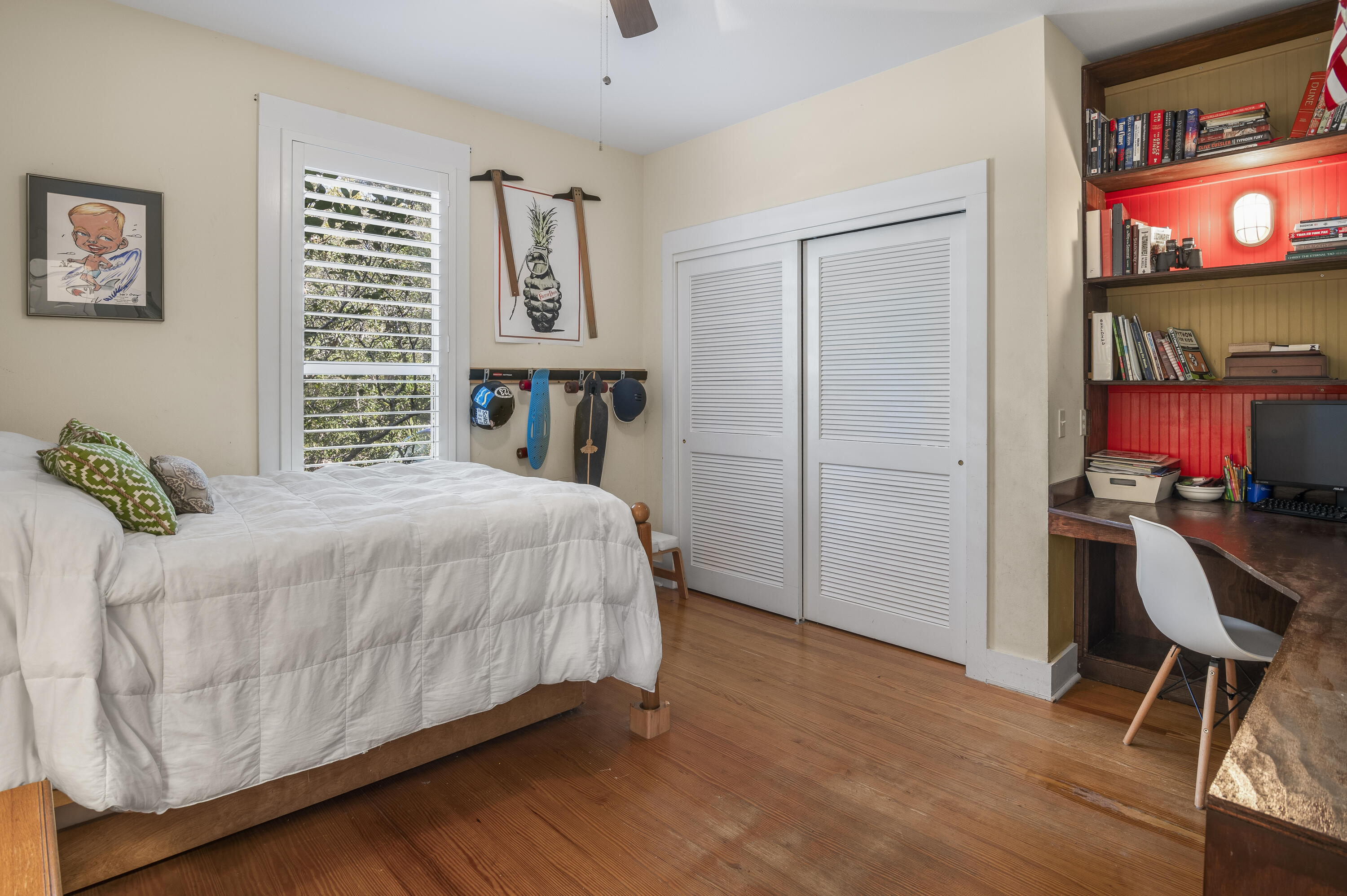 253 N Andalusia Avenue