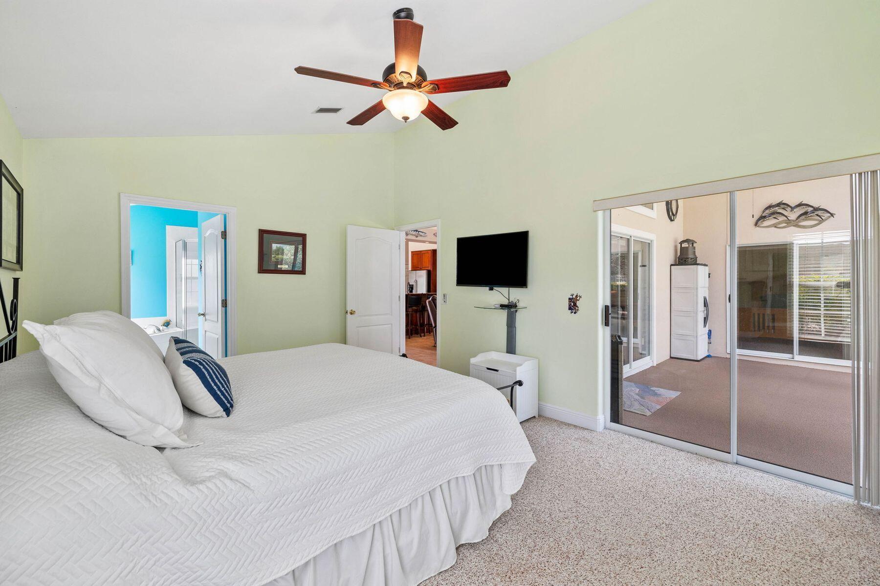 21004 S Lakeview Drive