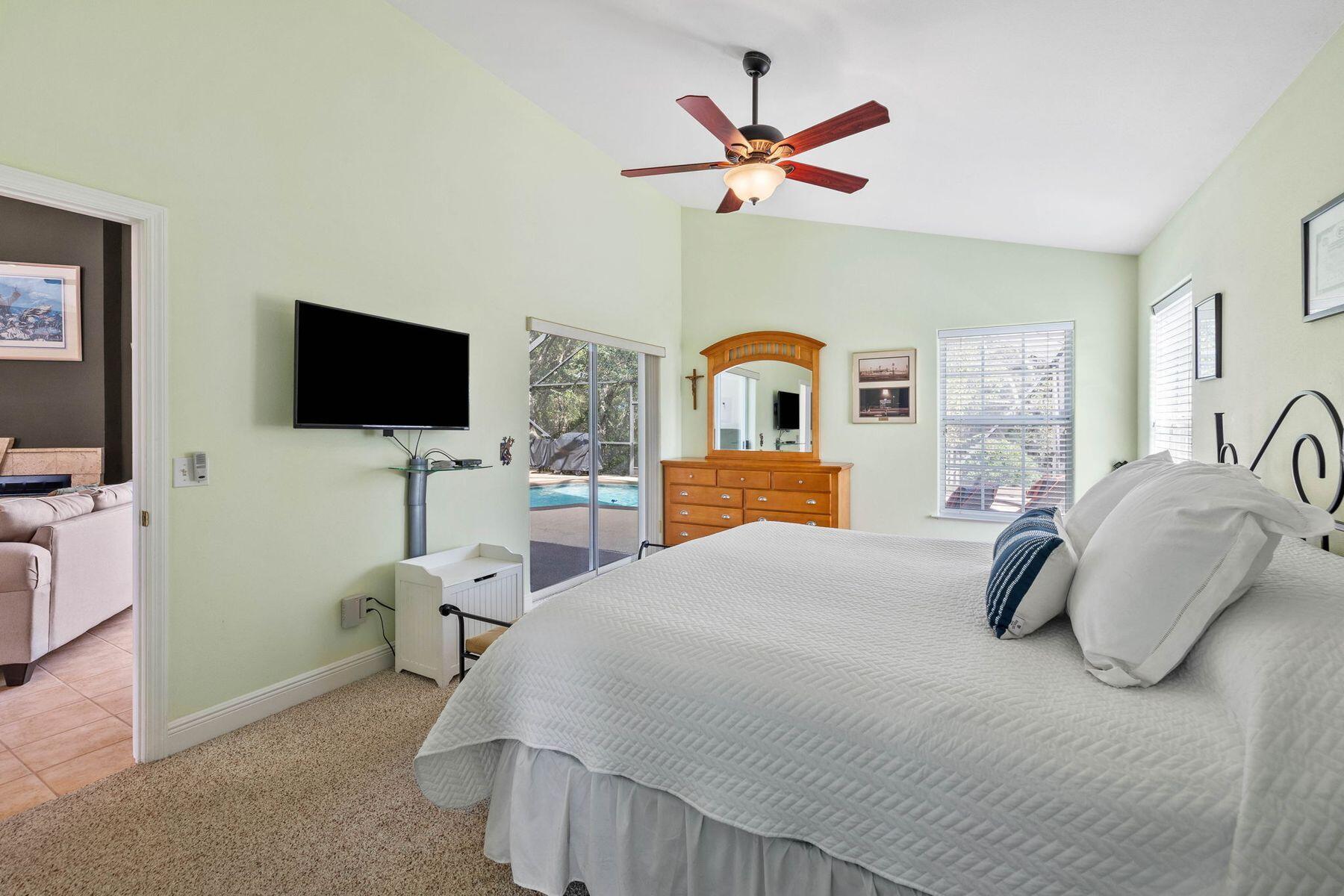 21004 S Lakeview Drive