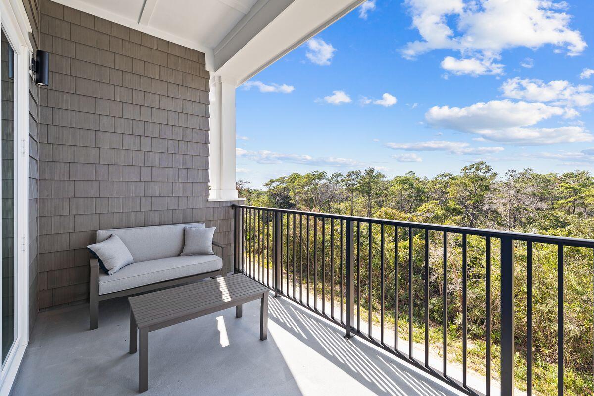 206 Henderson Resort Way, 5102