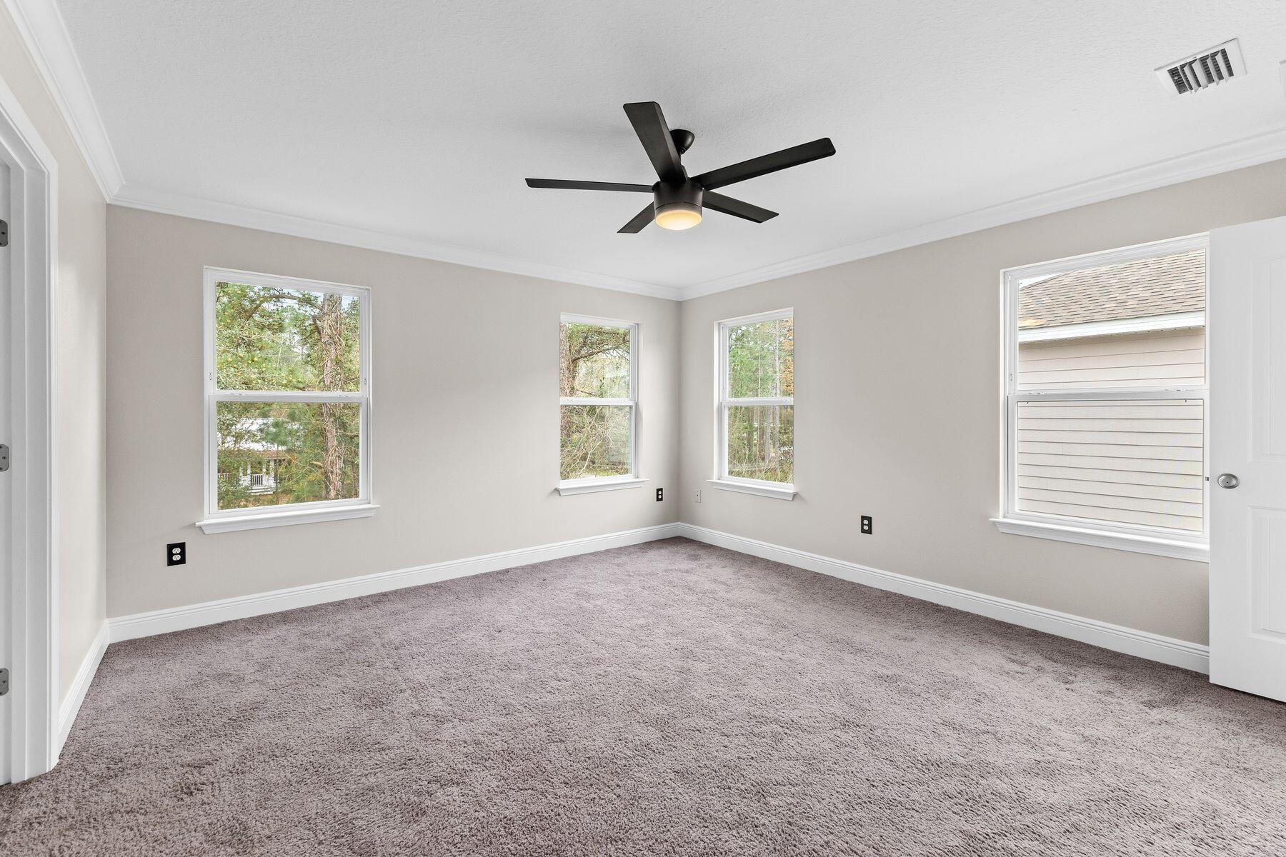 130 Mosaic Oaks Circle