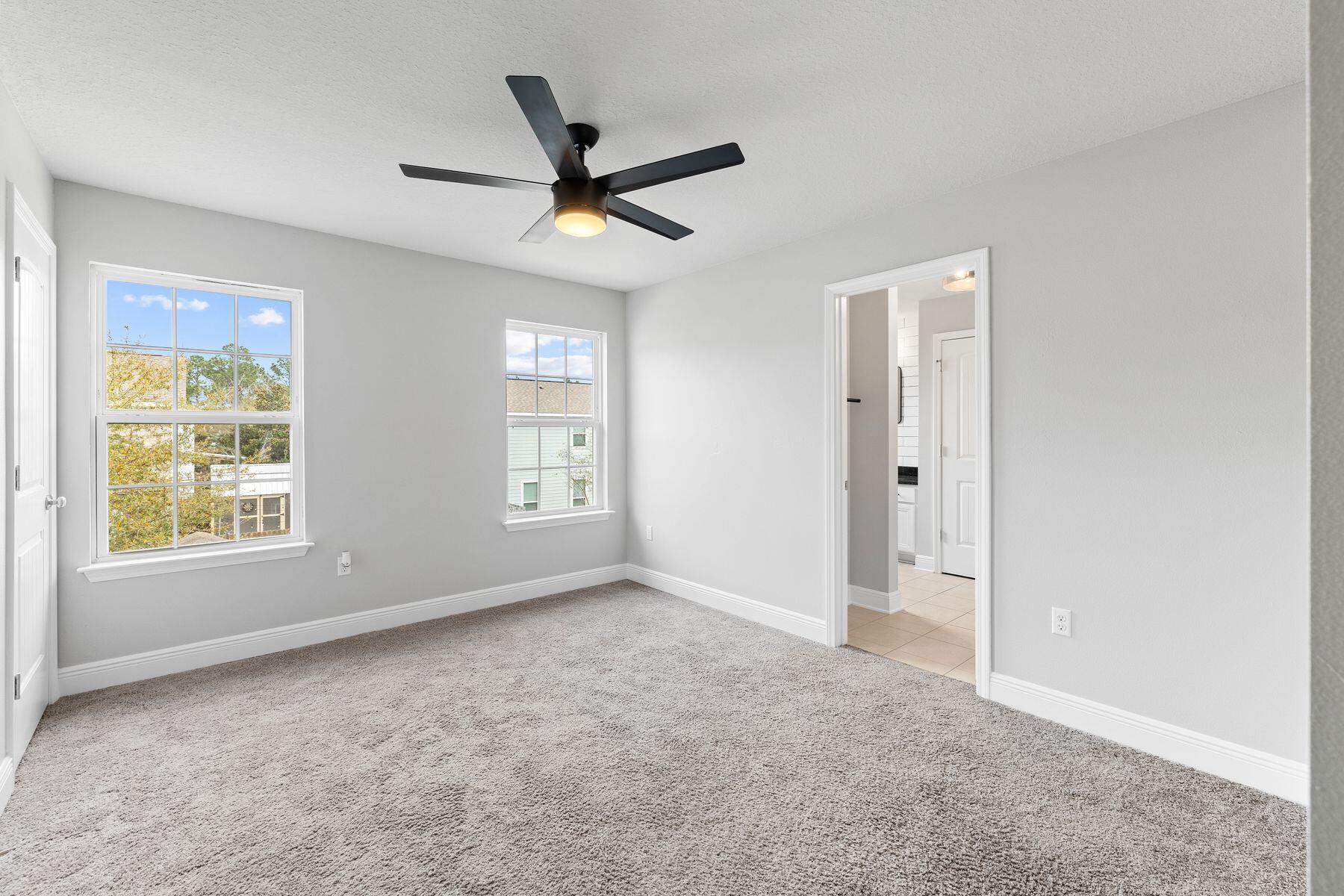 130 Mosaic Oaks Circle