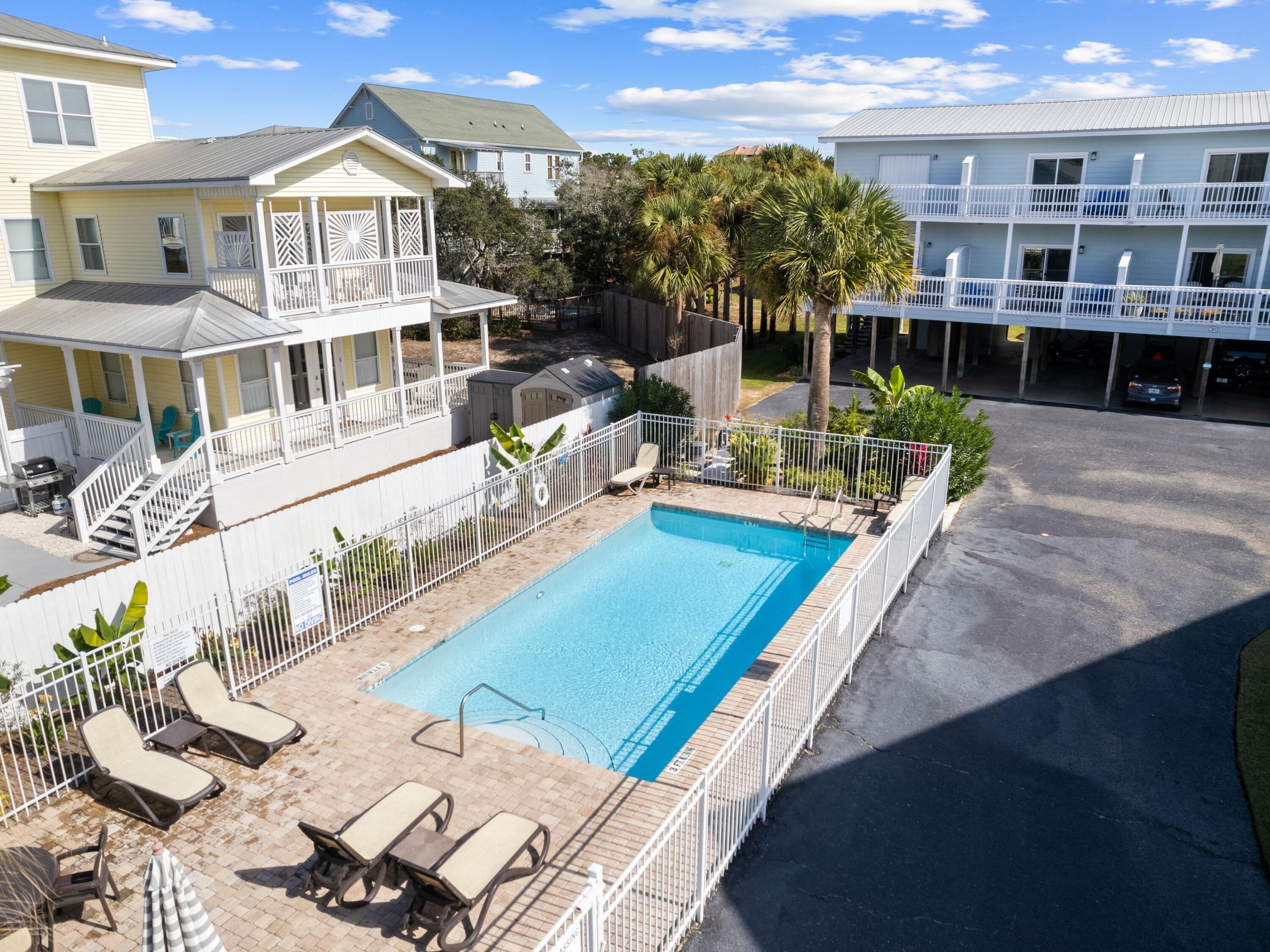 209 Blue Mountain Road, 302