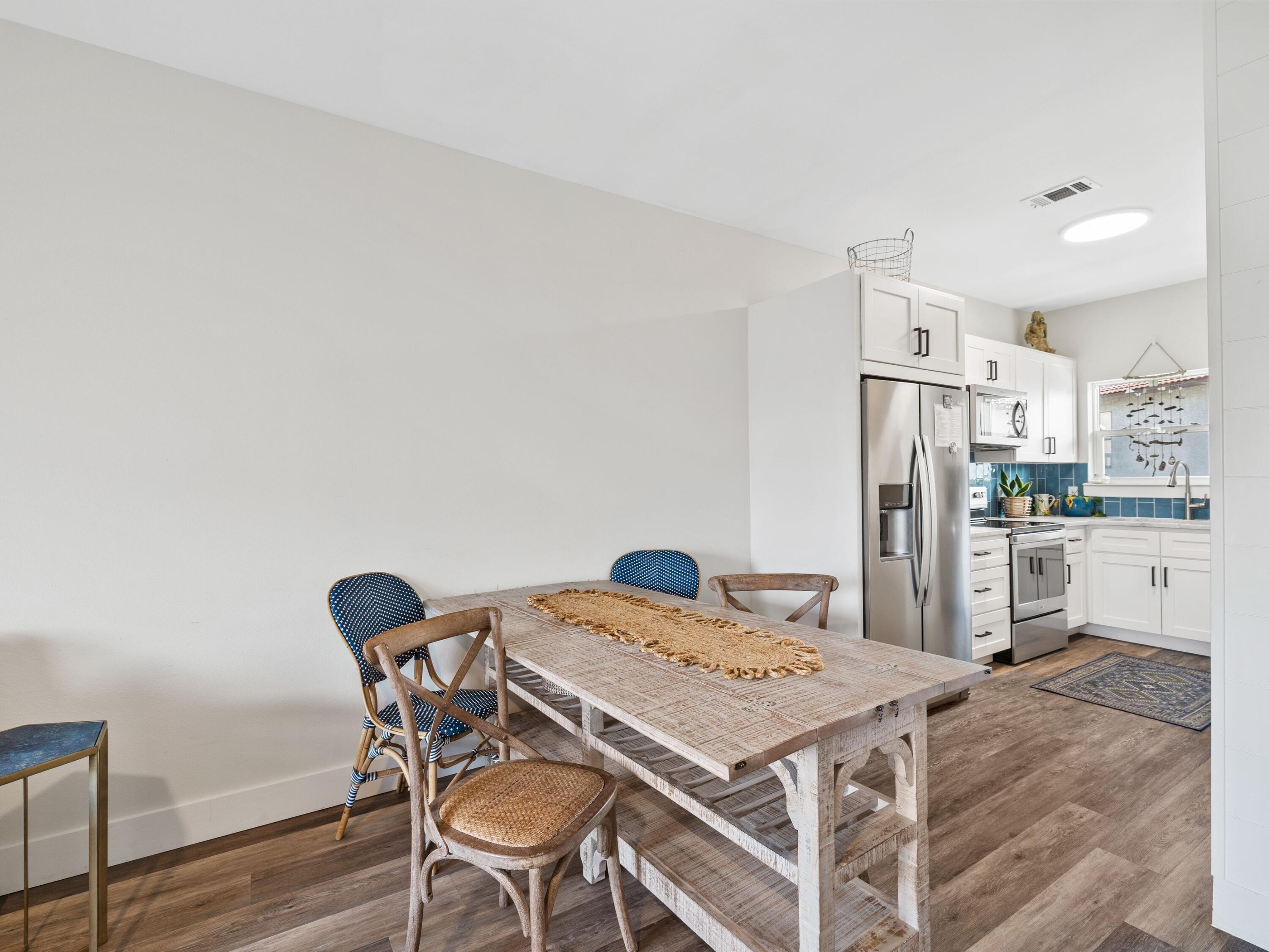 209 Blue Mountain Road, 302