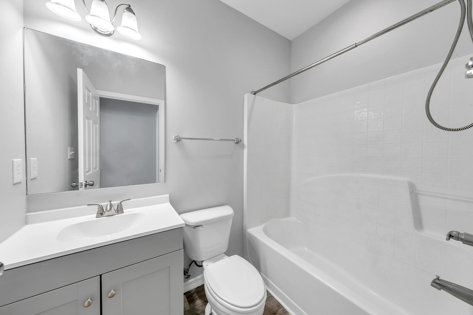 1536 N County Hwy 393