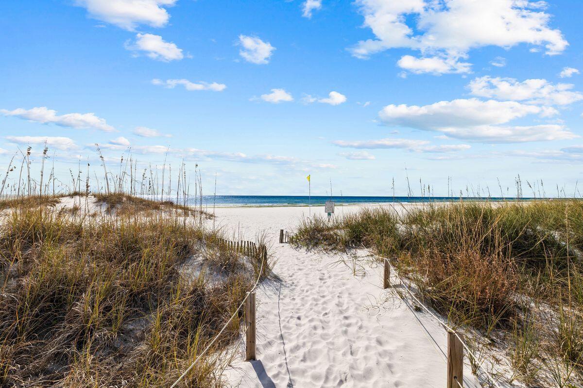 1363 W County Highway 30A, 3112