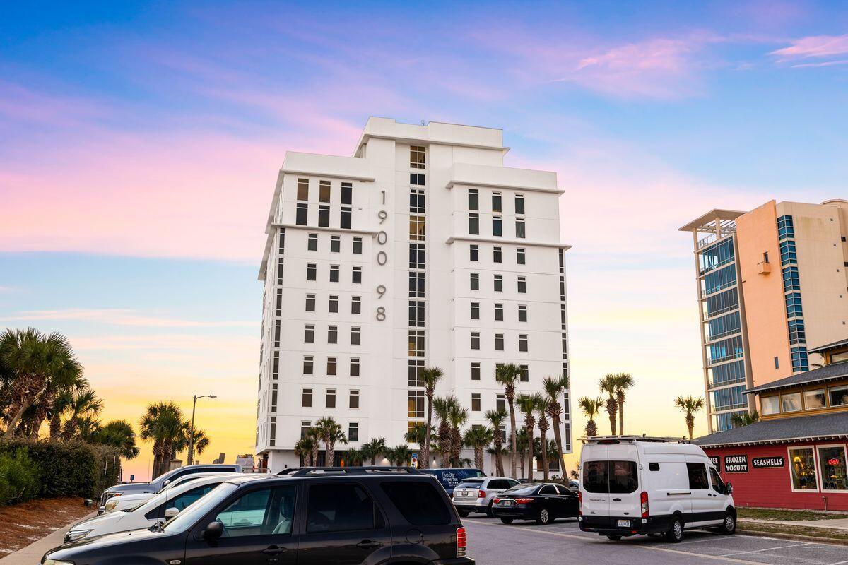 1900 Scenic Highway 98, 302