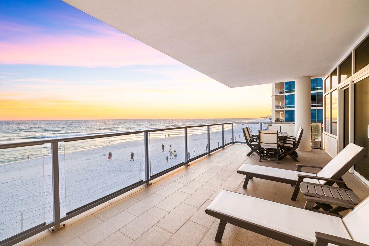 1900 Scenic Highway 98, 302