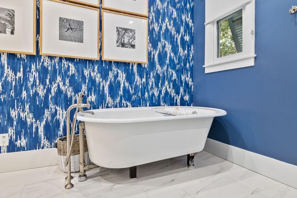 408 Western Lake Drive