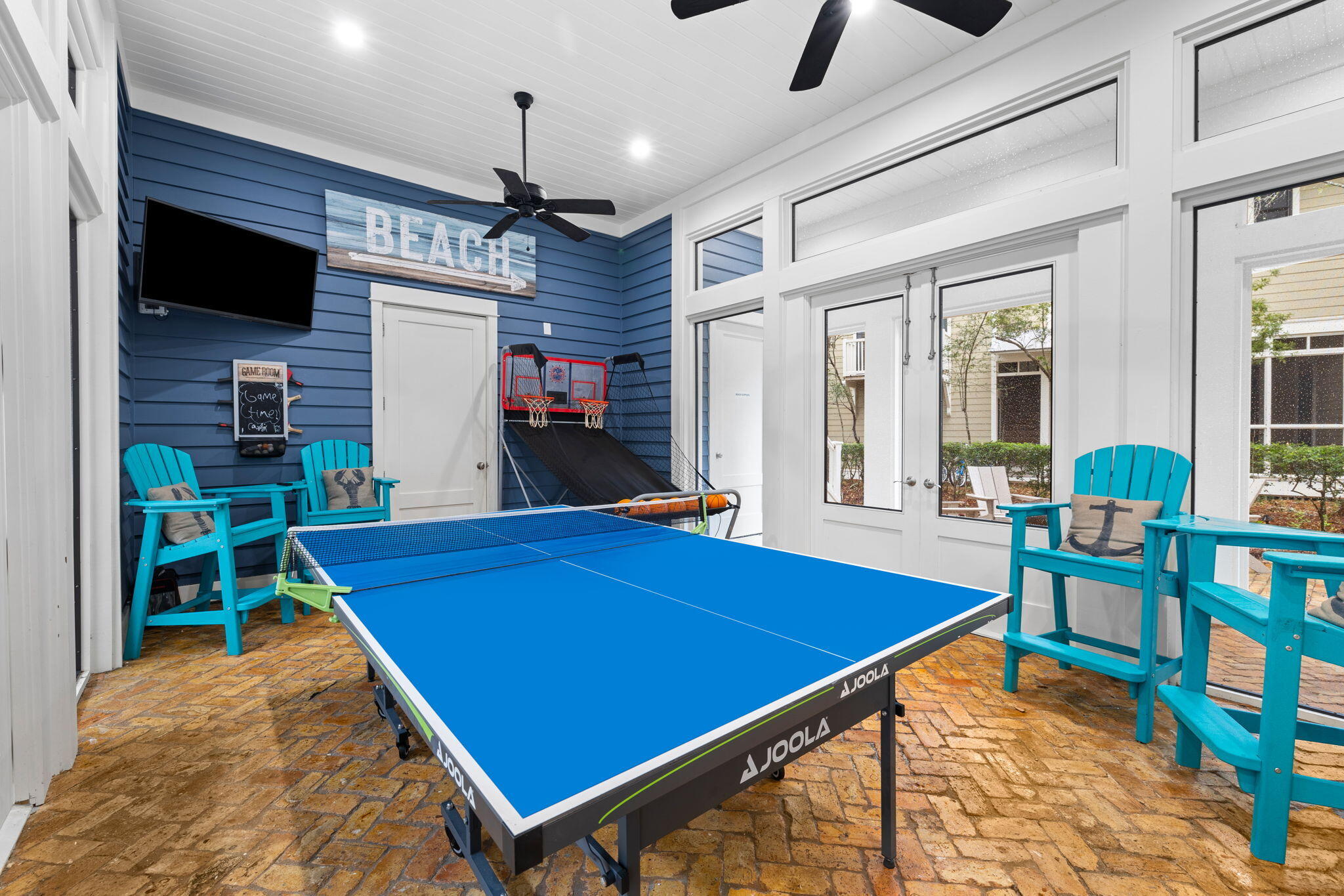 408 Western Lake Drive