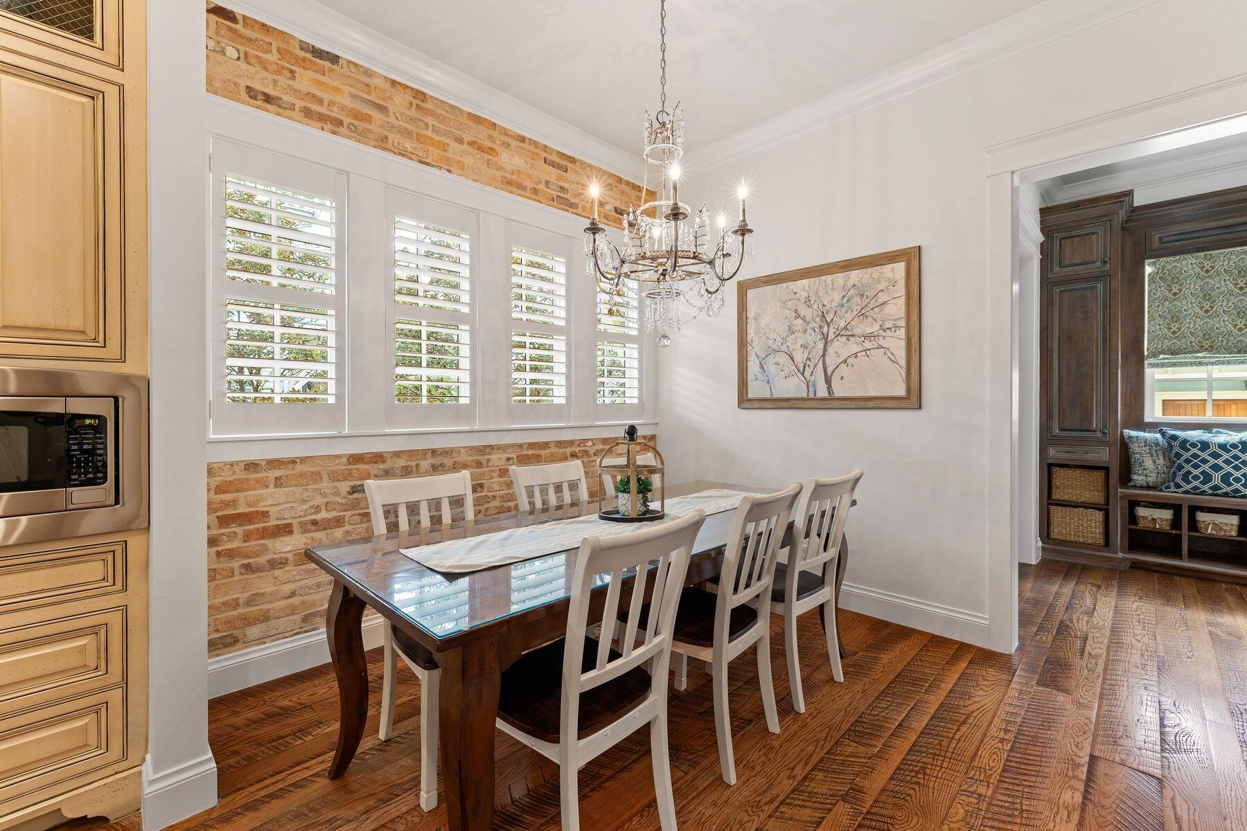 419 E Royal Fern Way