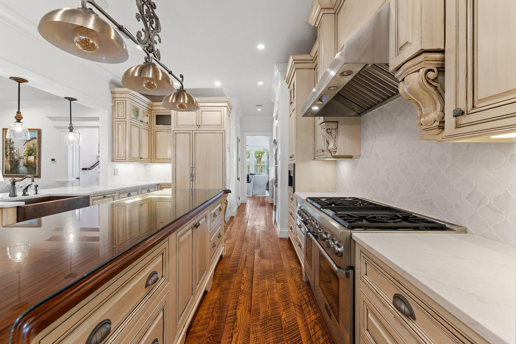 419 E Royal Fern Way