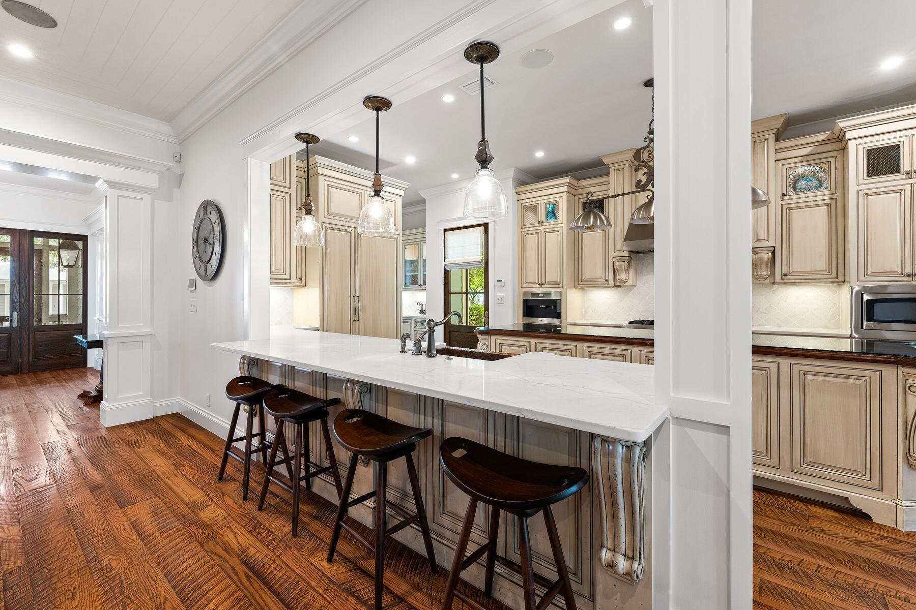 419 E Royal Fern Way