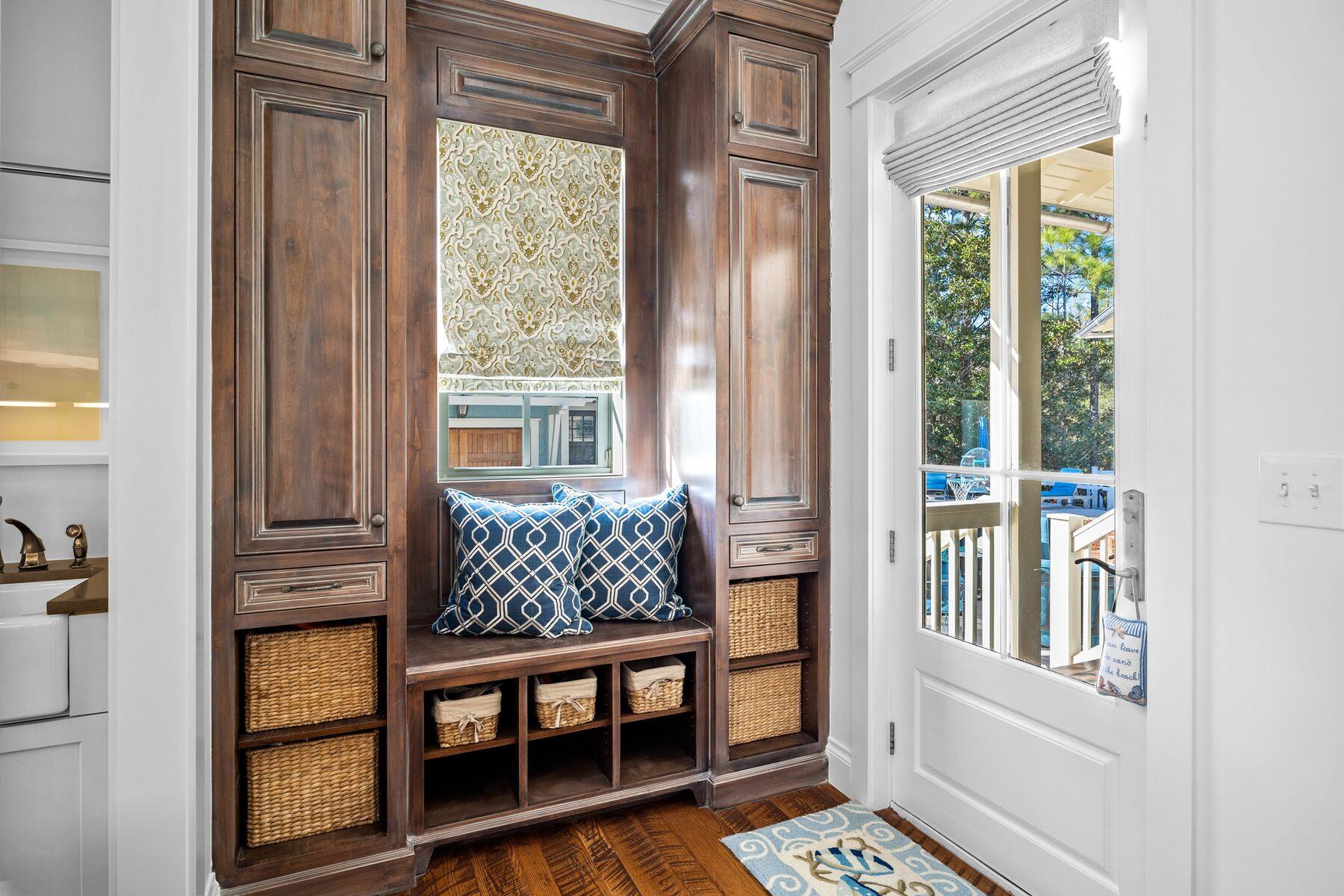 419 E Royal Fern Way