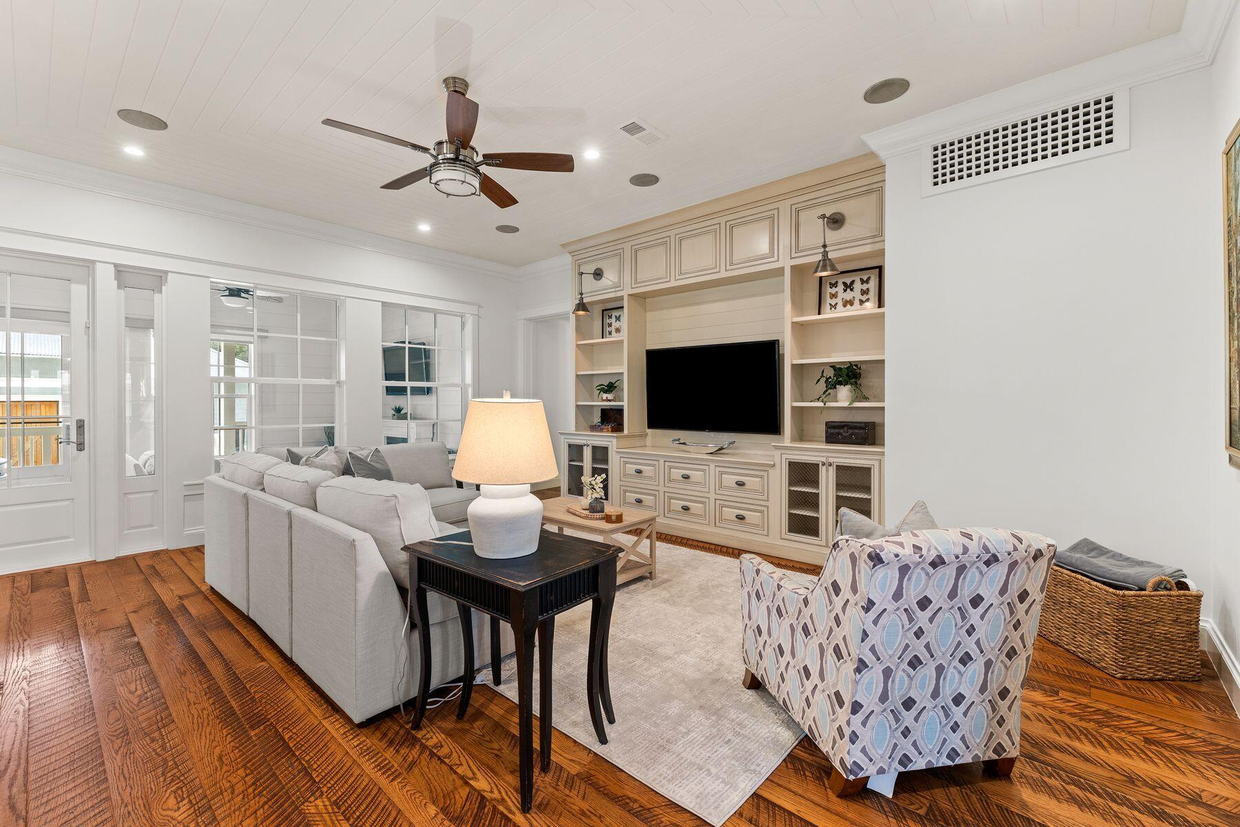 419 E Royal Fern Way