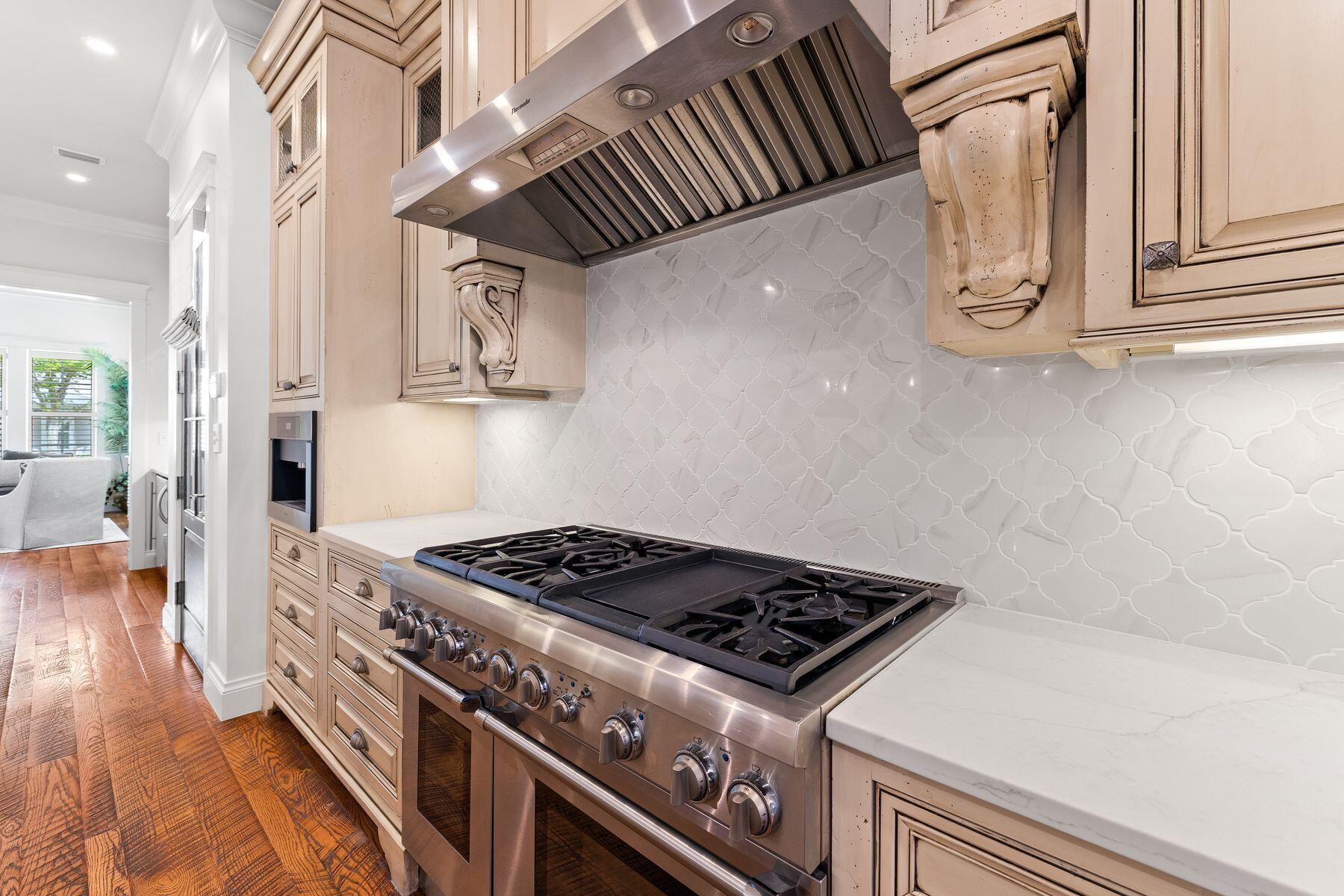 419 E Royal Fern Way