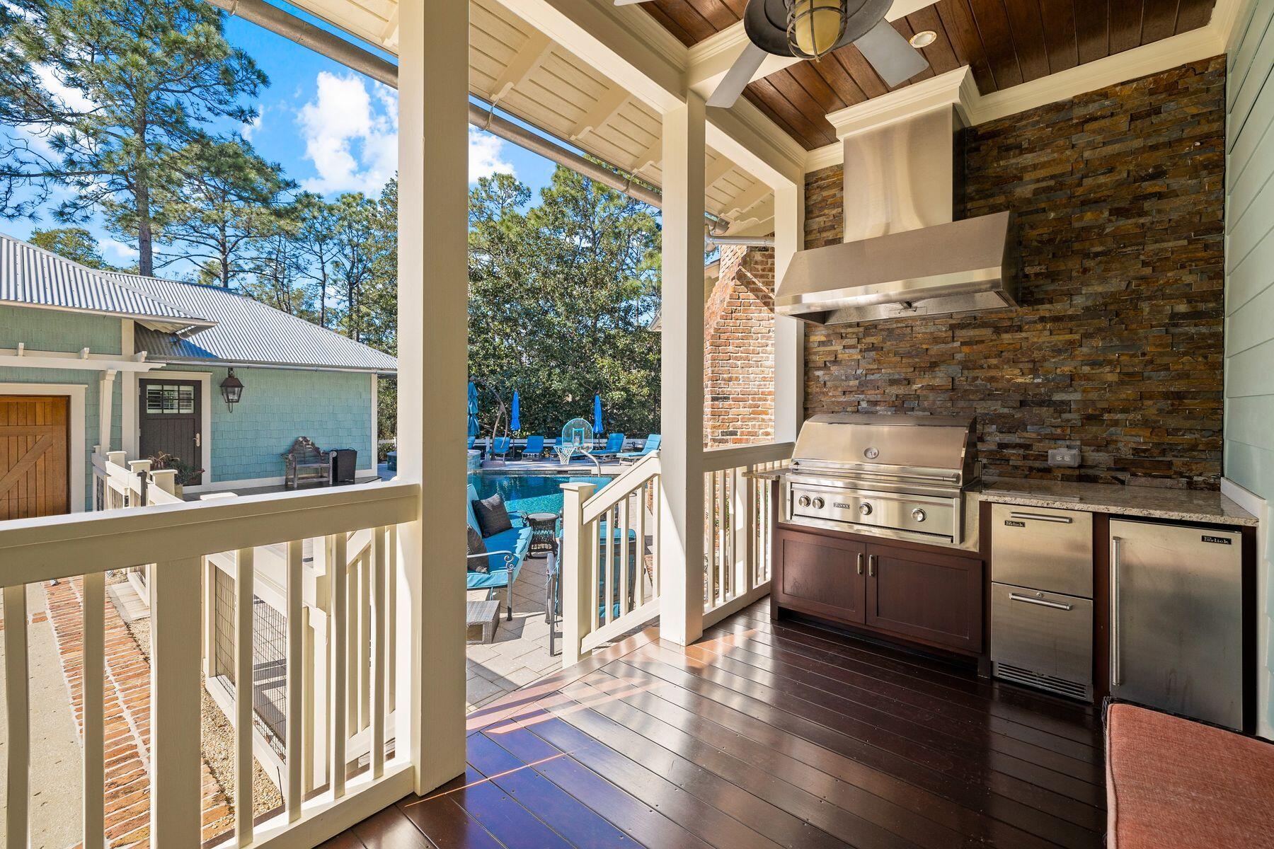 419 E Royal Fern Way