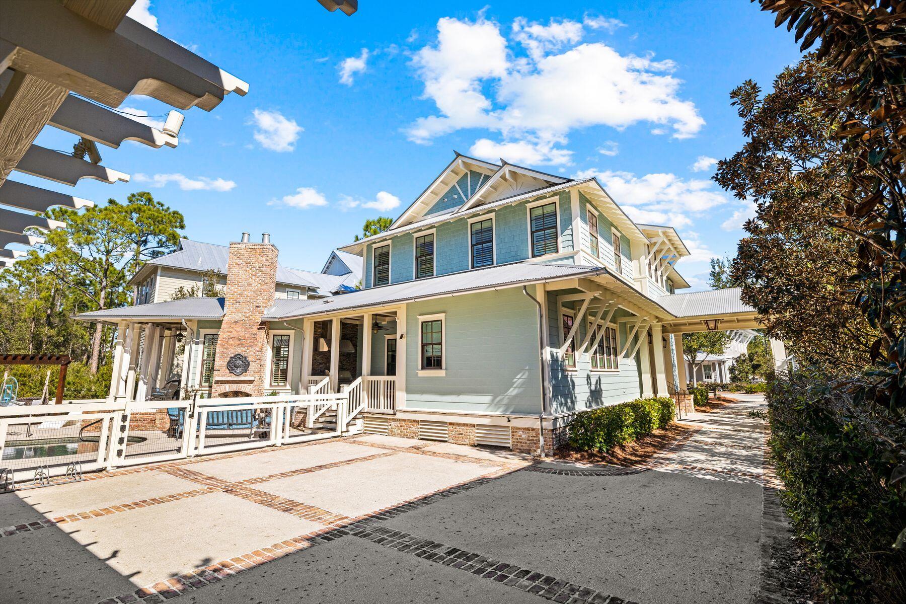 419 E Royal Fern Way