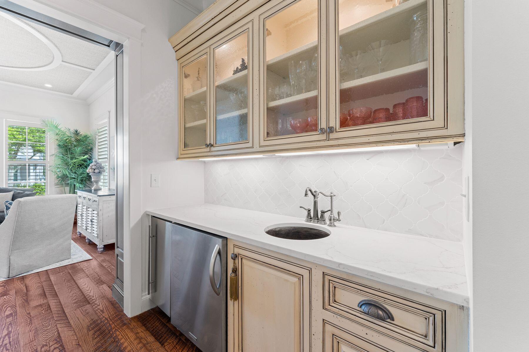 419 E Royal Fern Way