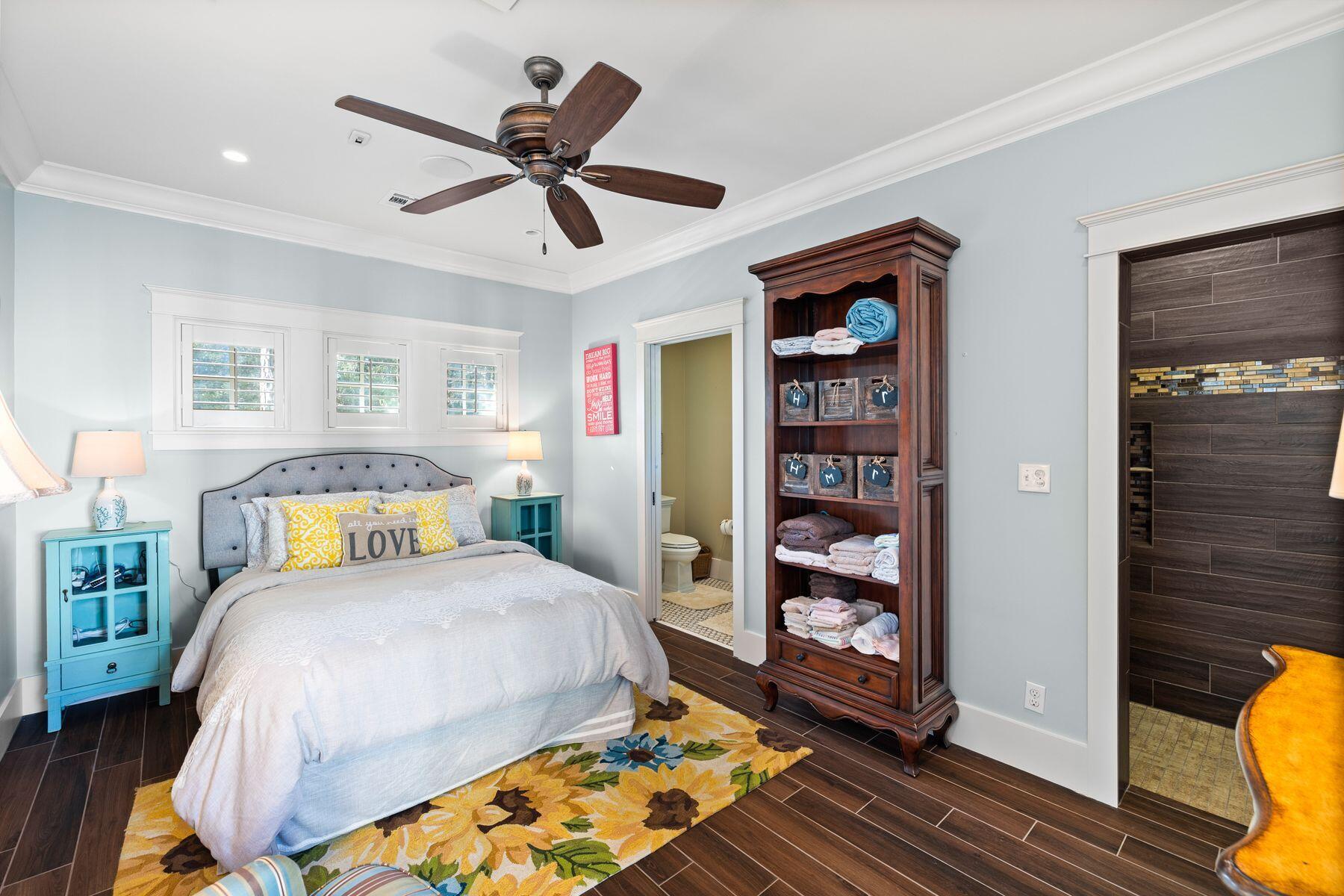 419 E Royal Fern Way