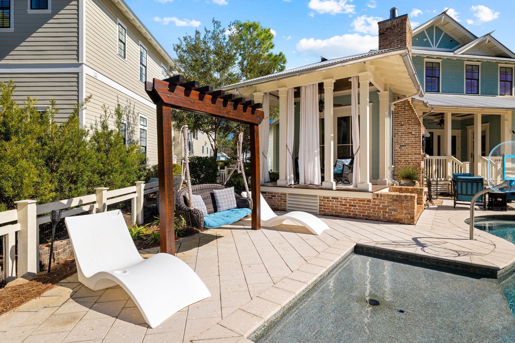 419 E Royal Fern Way