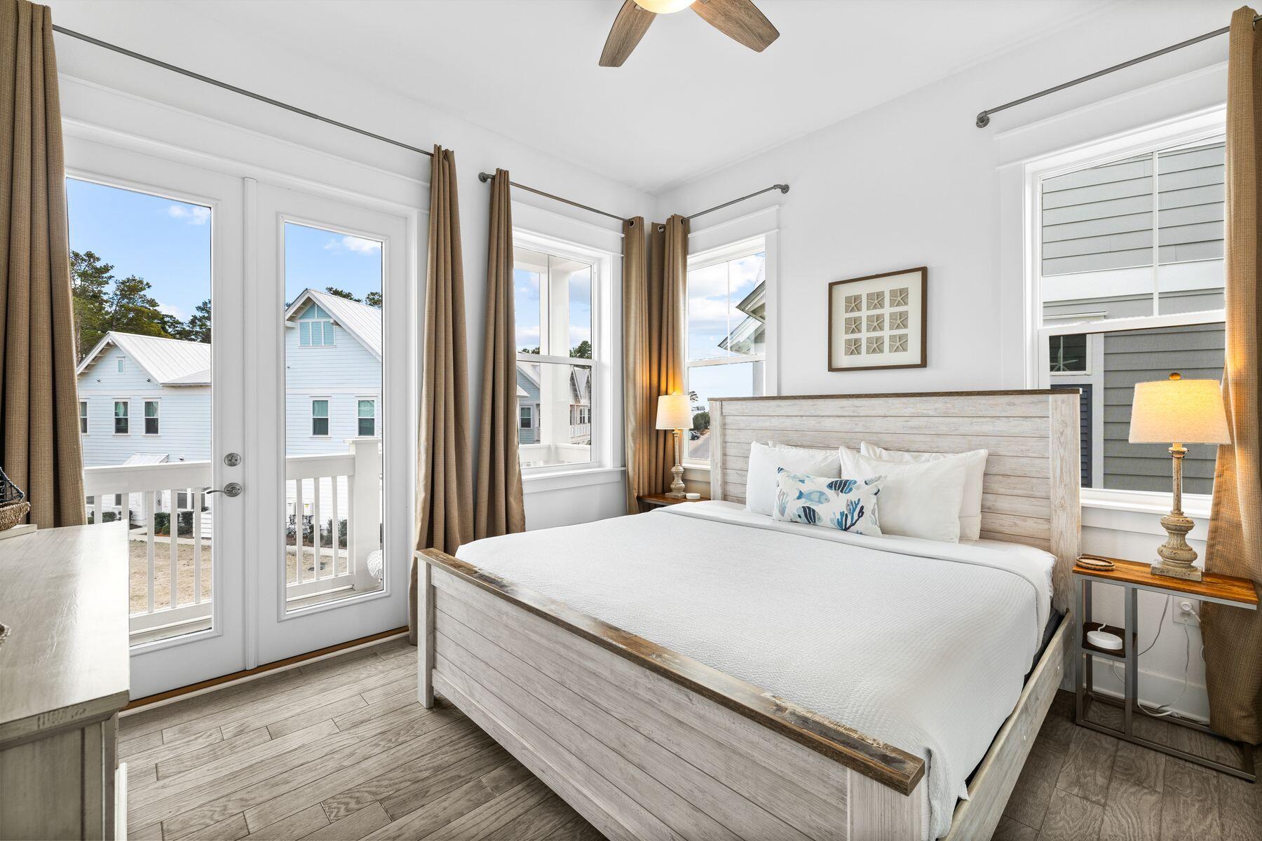 125 W Pine Lands Loop, C