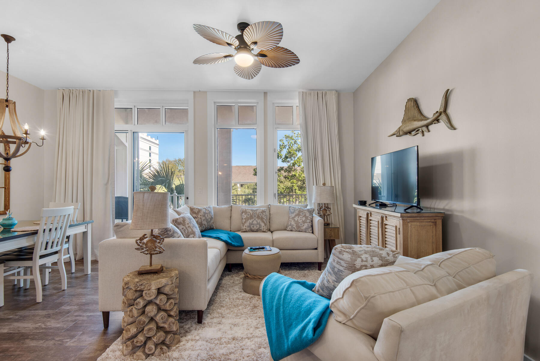 9200 Baytowne Wharf Boulevard, 545/547