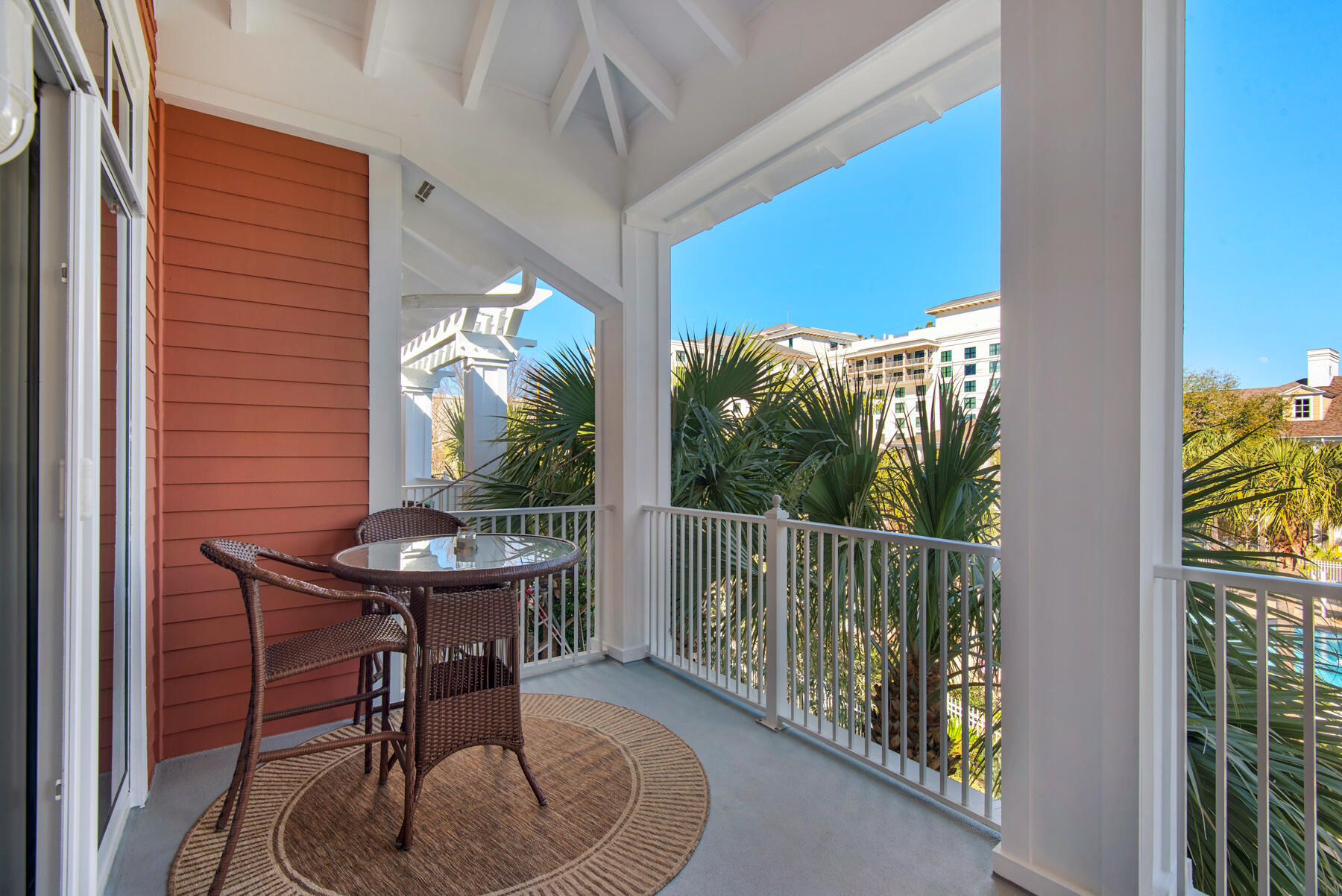 9200 Baytowne Wharf Boulevard, 545/547