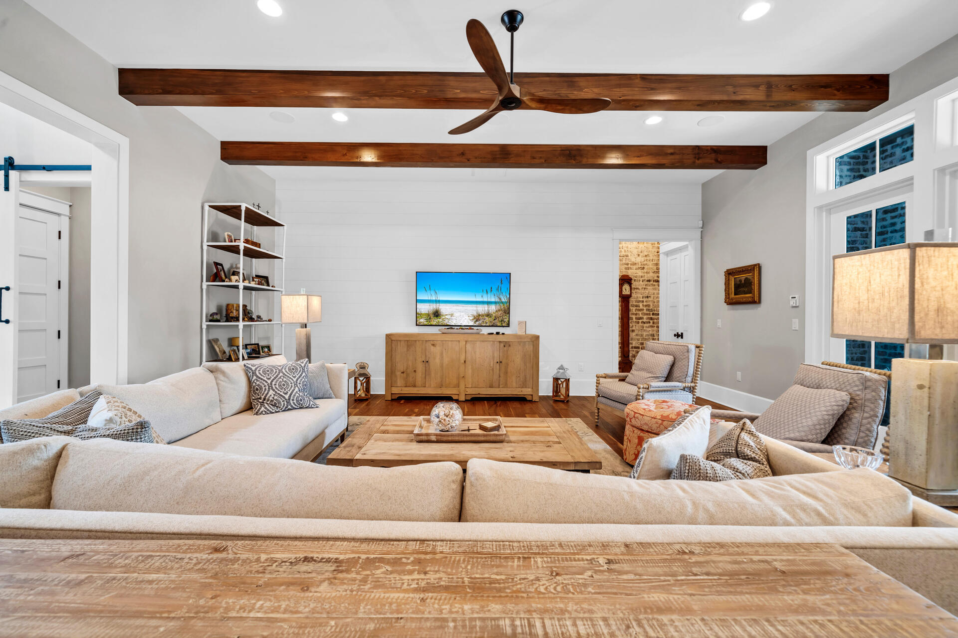 1542 N Baytowne Avenue