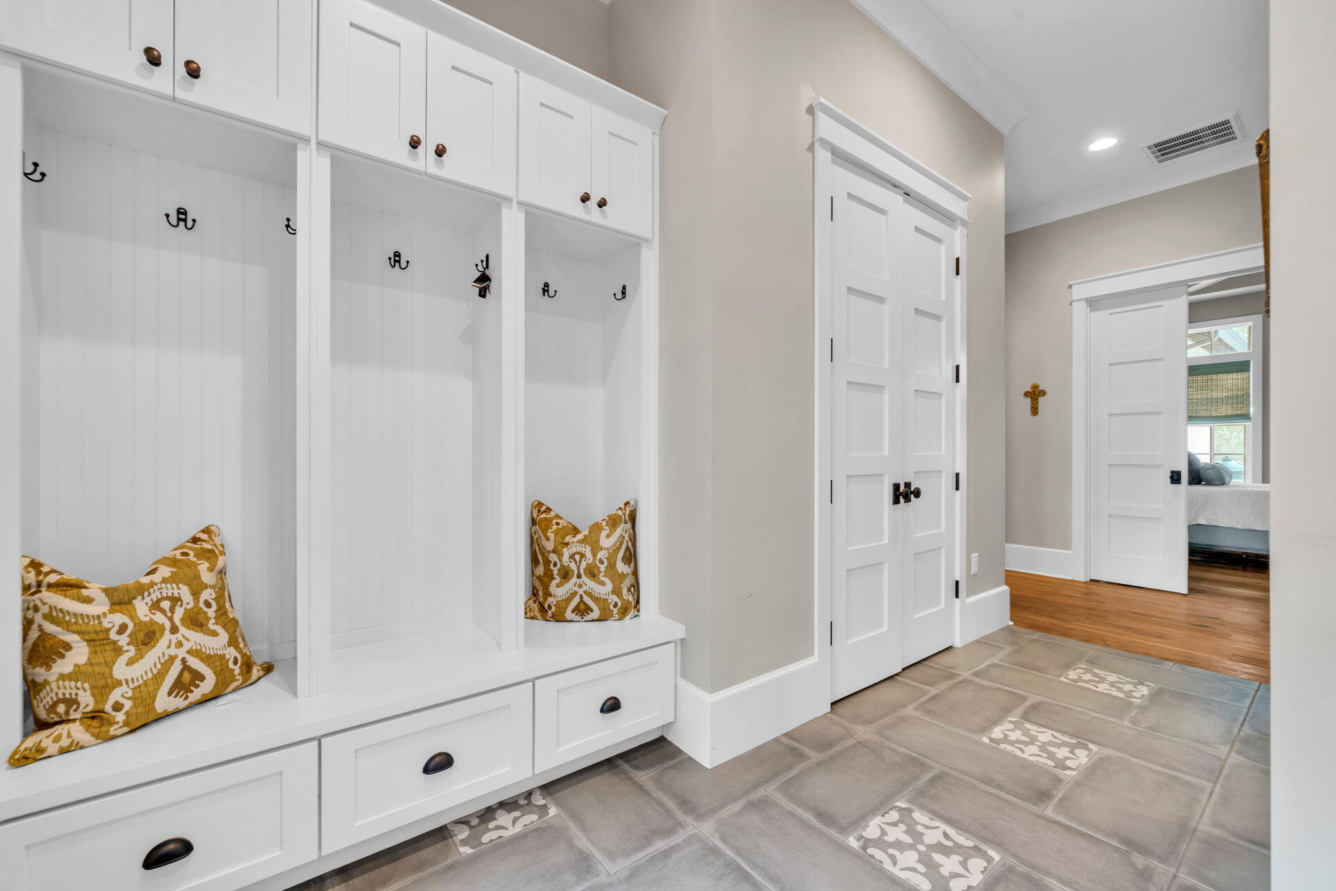 1542 N Baytowne Avenue