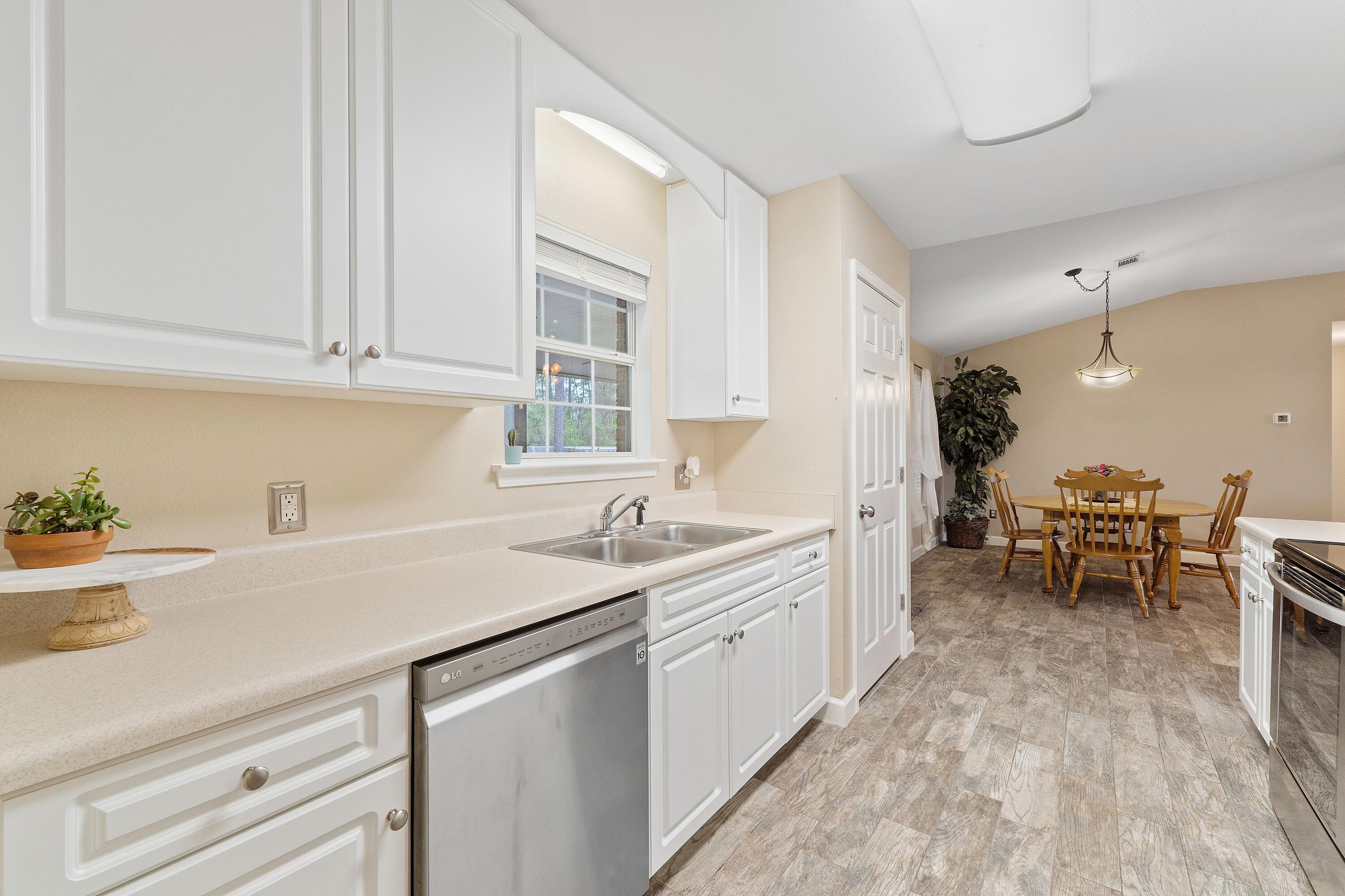 2217 Las Vegas Trail